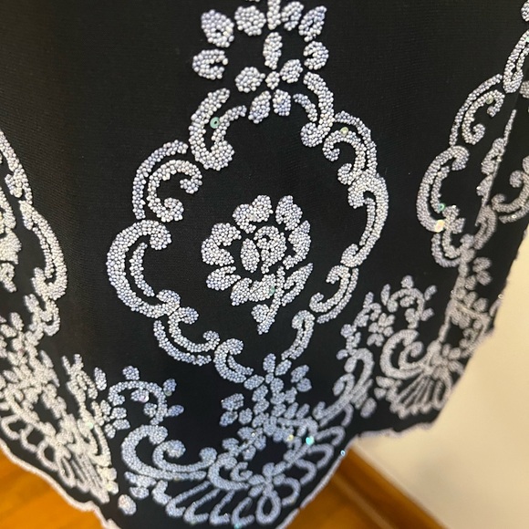 Xscape Plus Size Black Flutter Sleeve Dress - Picture 3 of 8